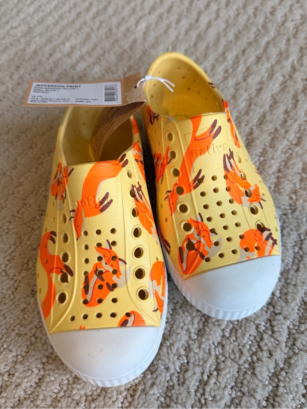 NATIVE - Jefferson Kids Shoes Rare Yellow with Orange Fox Print - NWT Size 10C